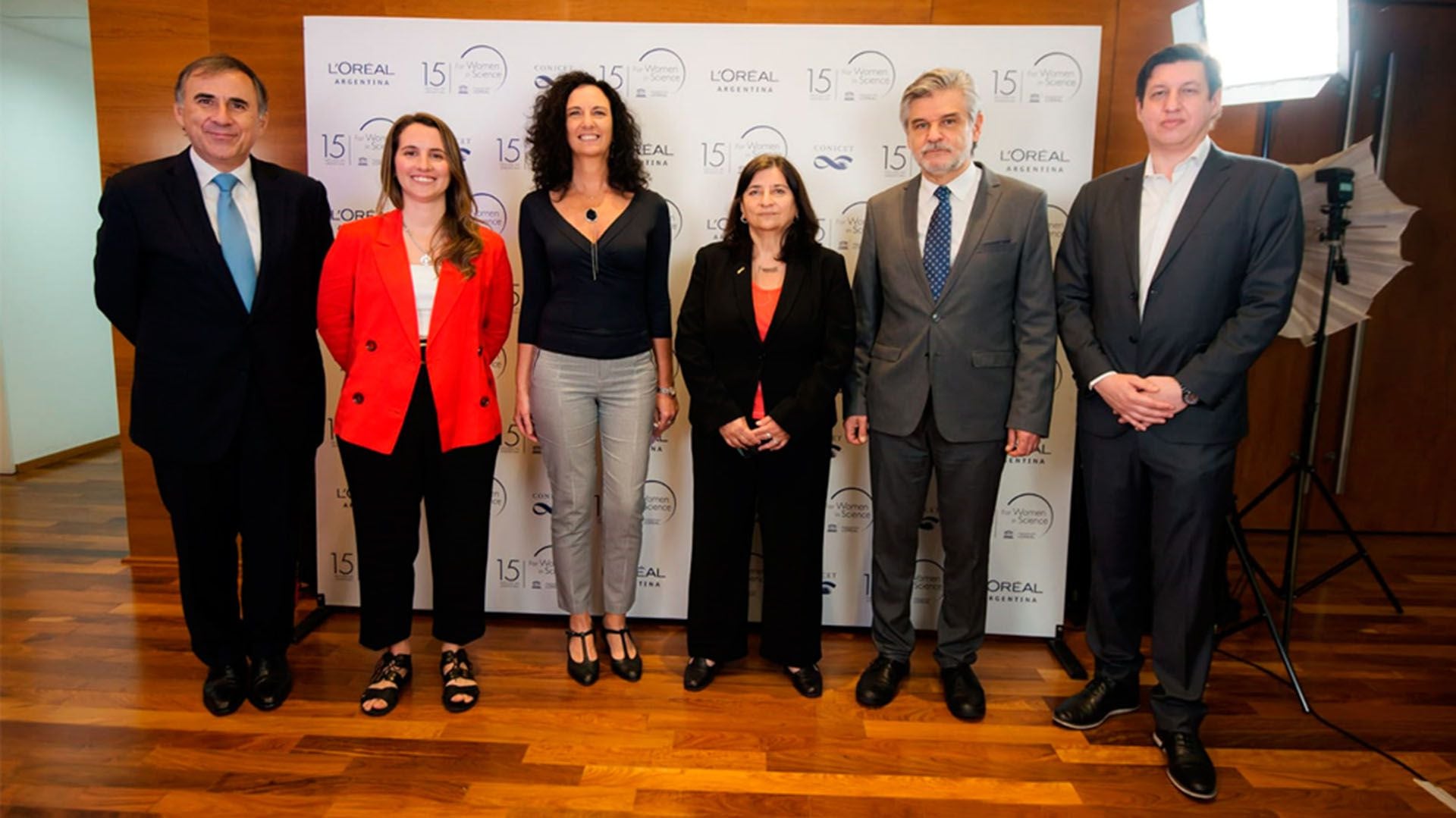 Premio L'Oréal–UNESCO: la trastienda de un encuentro vital para celebrar el  trabajo de las mujeres en el mundo científico – Sportlepsia