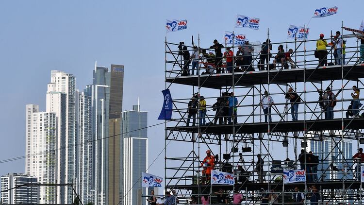 Más de 110.000 personas se reunieron en Panamá para escuchar al papa Francisco (AFP)