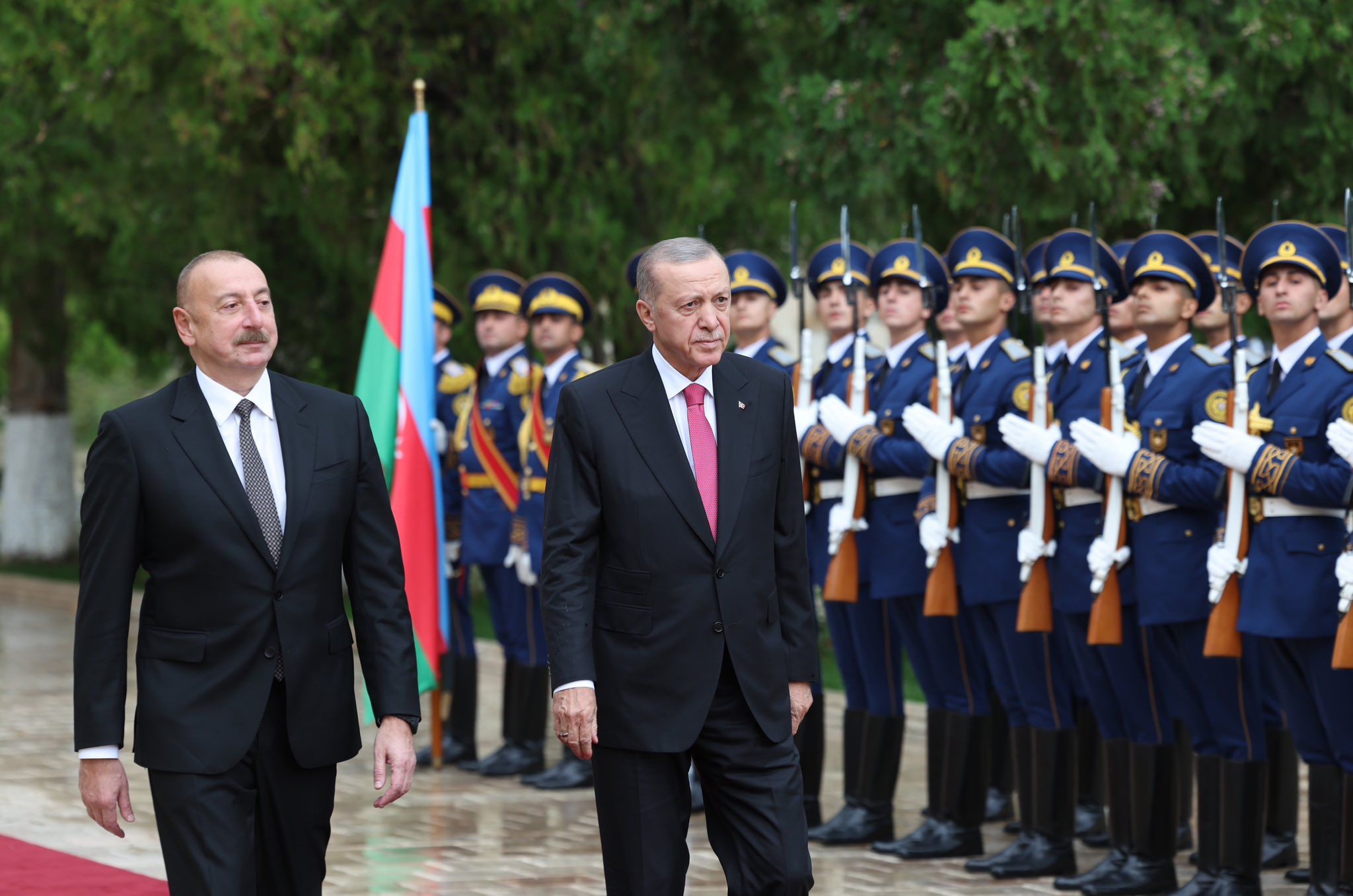 El presidente azerí Ilham Aliyev junto al presidente turco Recep Tayyip Erdogan, uno de los mayores abanderados de la normalización en el Cáucaso Sur y principal aliado de Azerbaiyán (Foto: EuropaPress)