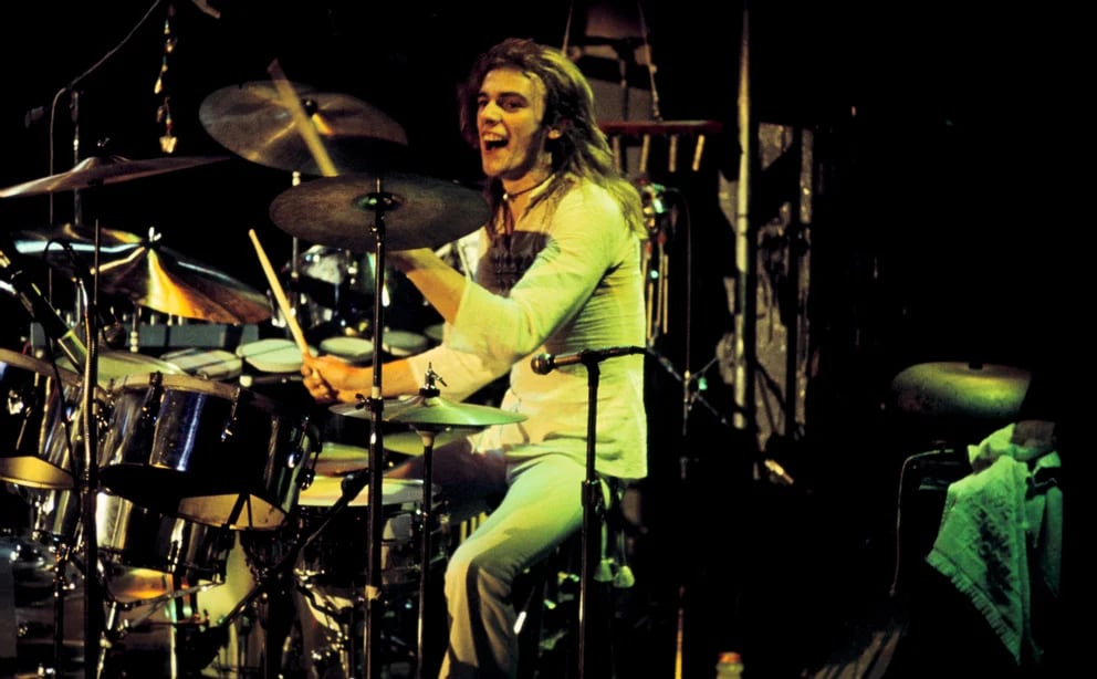 Alan White en un recital en Londres en 1973 (Michael Putland/Getty Images)