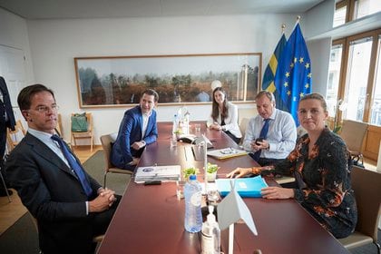 19/07/2020 El primer ministro holandés, Mark Rutte; el canciller austriaco, Sebastian Kurz, la primera ministra finlandesa, Sanna Marin; la primera ministra danesa, Mette Frederiksen, y el priomer ministro sueco, Stefan Loefven
POLITICA EUROPA UNIÓN EUROPEA EUROPA
(C) EUROPEAN COUNCIL / MARIO SALERNO
