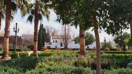 La Huerta de San Vicente se encuentra en el hoy Parque Federico García Lorca