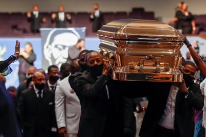 George Floyd será enterrado junto a su madre en Houston (Godofredo A. Vasquez/Pool via REUTERS)
