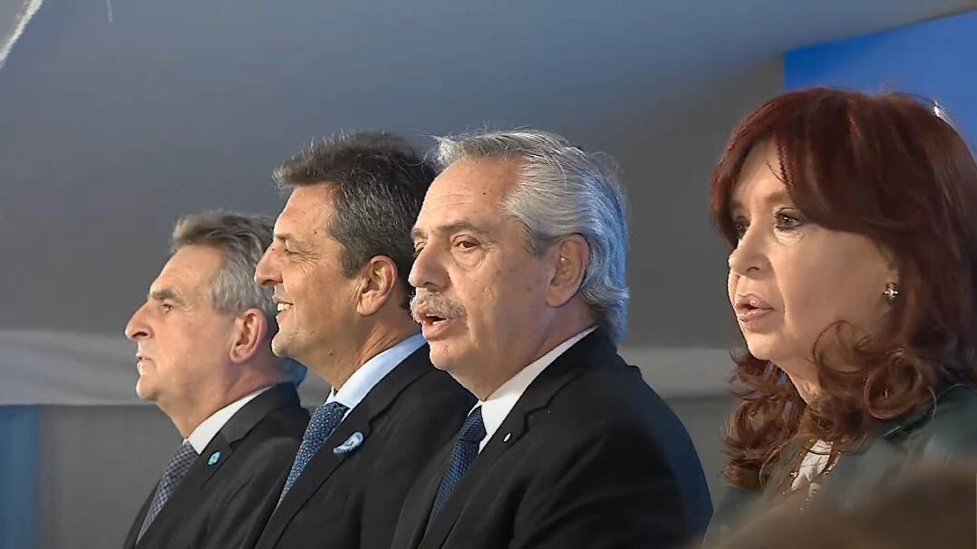 acto de inauguración del gasoducto Néstor Kirchner en Salliqueló