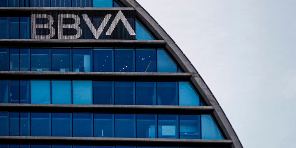 Reportaron fallas en cajeros y aplicación de BBVA México - Infobae