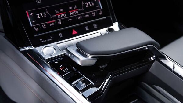 El interior del Audi SUV e-tron (Audi)
