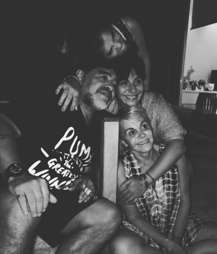 Felices los cuatro (en otra Ã©poca) Diego, Dalma, Gianinna y Claudia (Instagram)