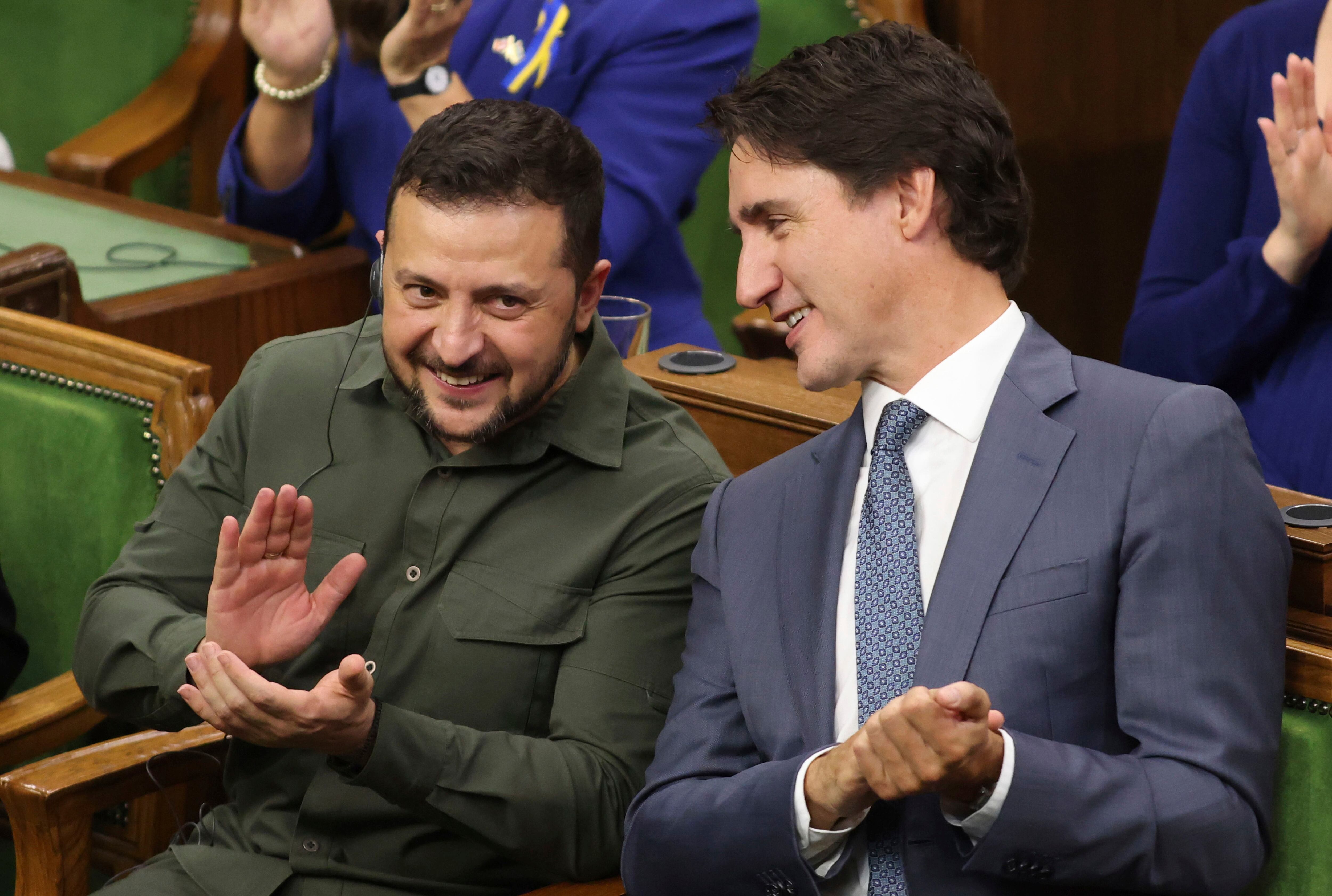 Zelensky, que viajó a Canadá acompañado de su esposa, Olena Zelenska, consiguió un nuevo paquete de ayuda militar del Gobierno de Trudeau valorado en 482 millones de dólares. (AP)