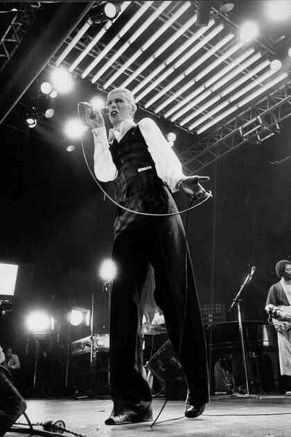 Bowie en Wembley, en 1976 (ANL/Shutterstock (1752892a)

