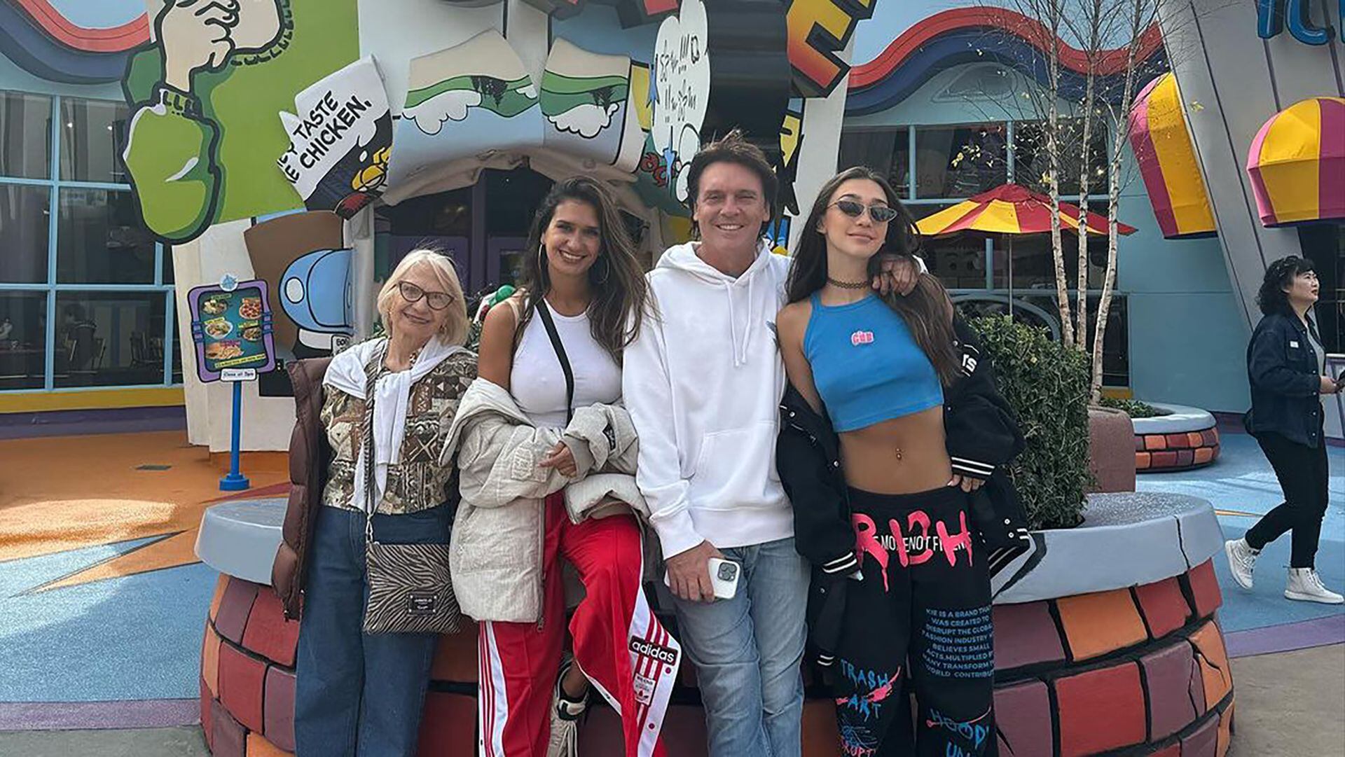 Las vacaciones de Momi Giardina con con su hija, su mamá y su ex