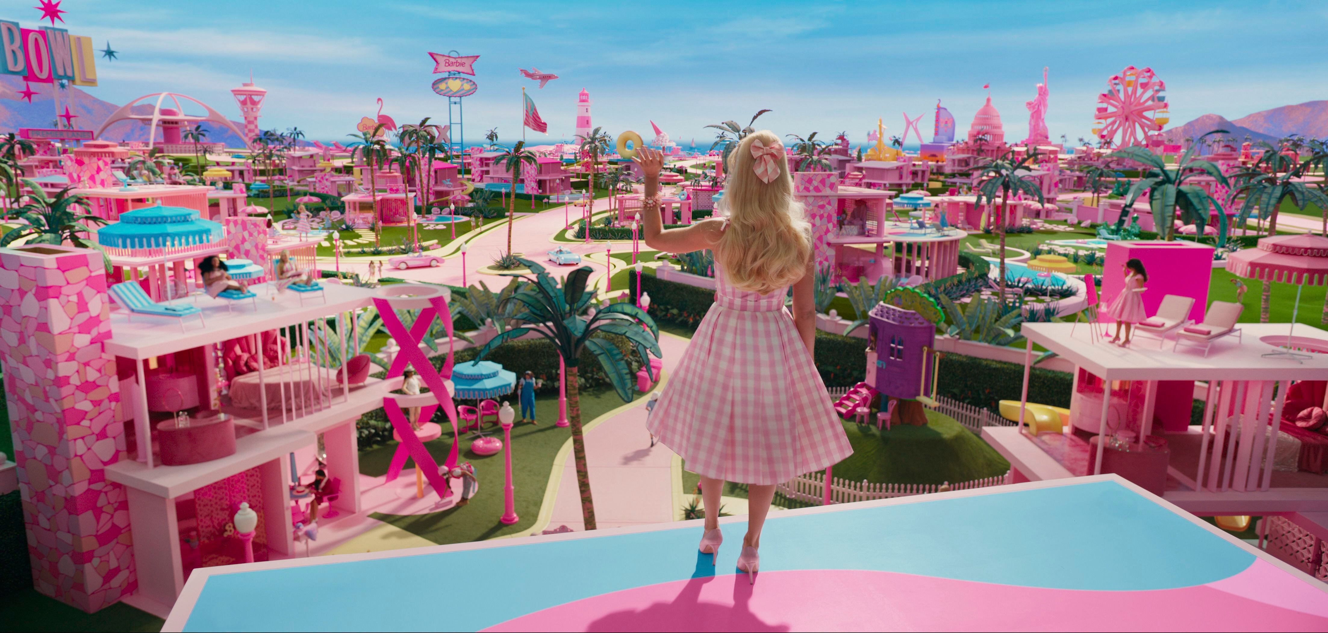 Margot Robbie in scene "Barbie" (Photo: Warner Bros. Pictures, AP)