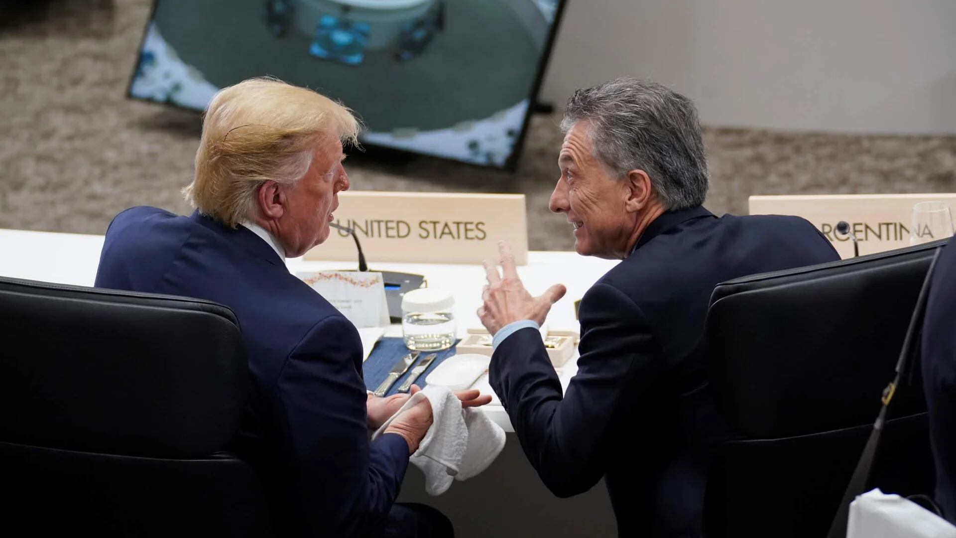 Mauricio Macri y Donald Trump durante la Cumbre del G-20 en 2018 en Buenos Aires / KEVIN LAMARQUE