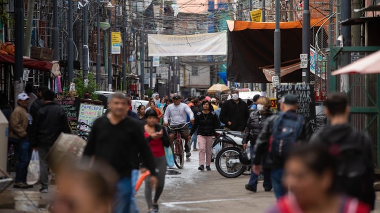 En las villas de la Ciudad de Buenos Aires ya son más de 891 los contagiados (Foto: Franco Fafasuli)