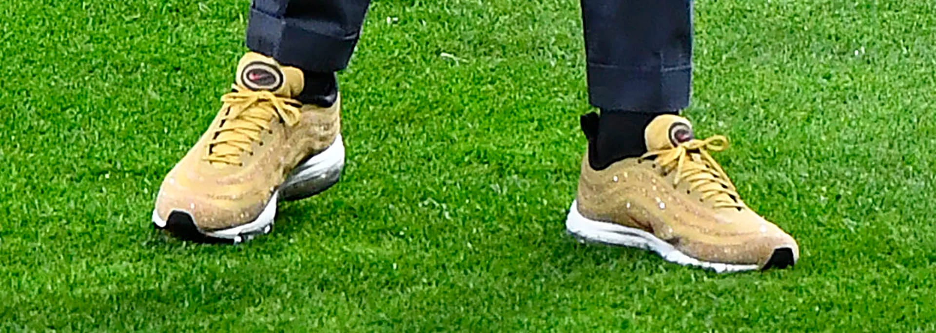 Las Air Max 97 en los pies de Cristiano Ronaldo (AFP)
