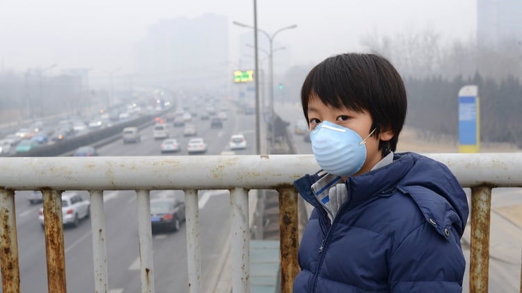 China ha sufrido en carne propia la contaminación, que ha tornado irrespirable el aire de sus grandes ciudades (iStock)