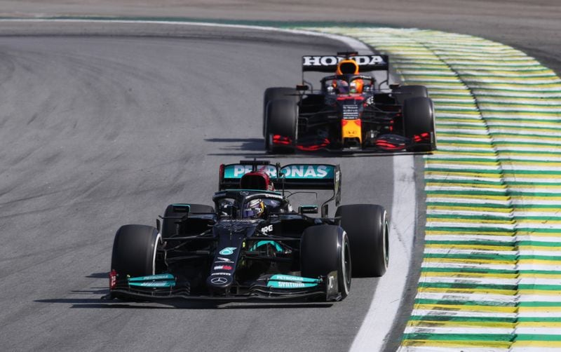 One fastball was enough for Hamilton to position himself ahead of Verstappen in Brazil (Photo: REUTERS)