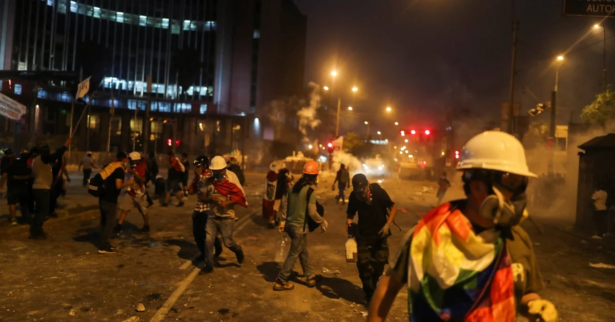 Sie bestätigen den ersten Todesfall bei Protesten in Lima seit den Zusammenstößen auf der Abanque Avenue