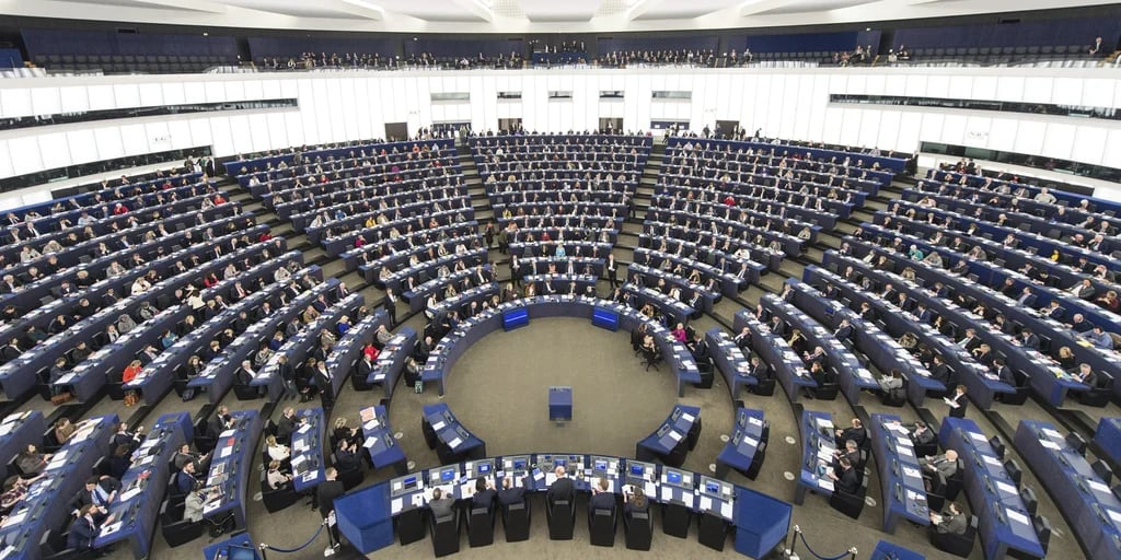 El Parlamento Europeo prohibió indefinidamente la entrada a los representantes de la dictadura cubana