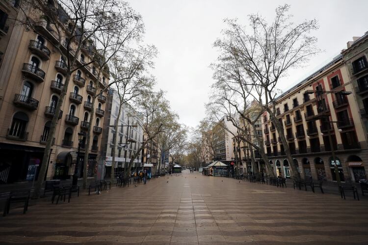Las Ramblas, en Barcelona, prácticamente vacía (Reuters)