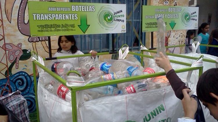 La campaÃÂ±a para recolectar plÃÂ¡stico para la vivienda