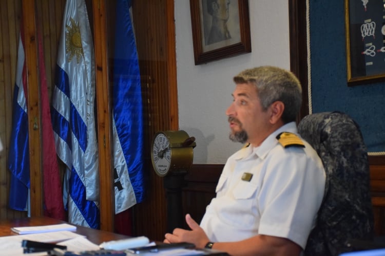EL Capitn Lavandera tiene responsabilidad sobre ms de 60 kmts de frente martimo en el Departamento Maldonado