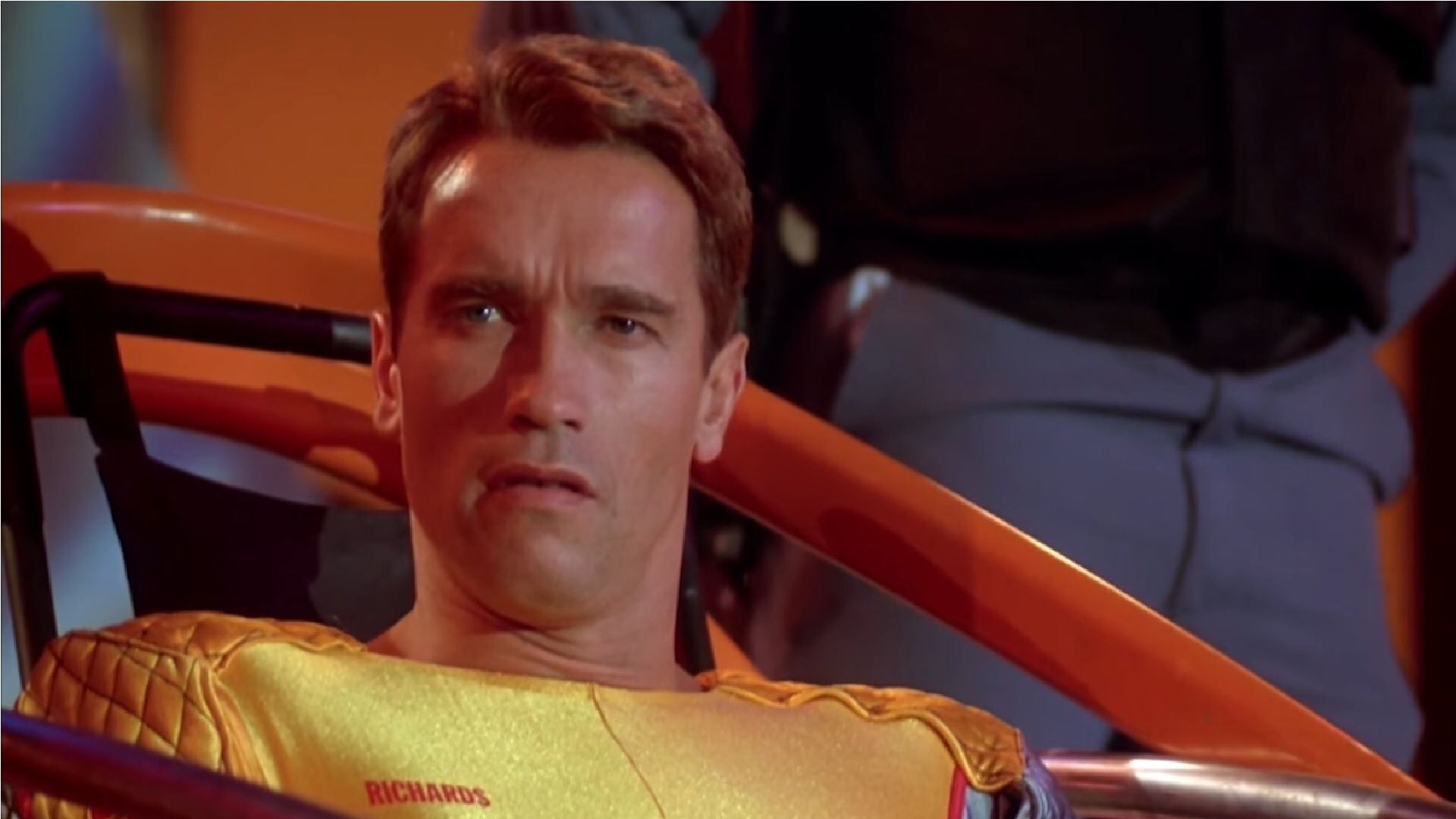 Arnold Schwarzenegger en The Running Man (1987) Captura del Tráiler