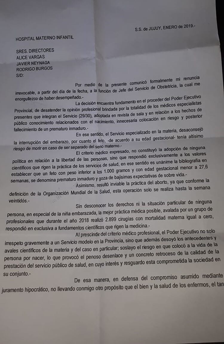 La renuncia del jefe de obstetricia