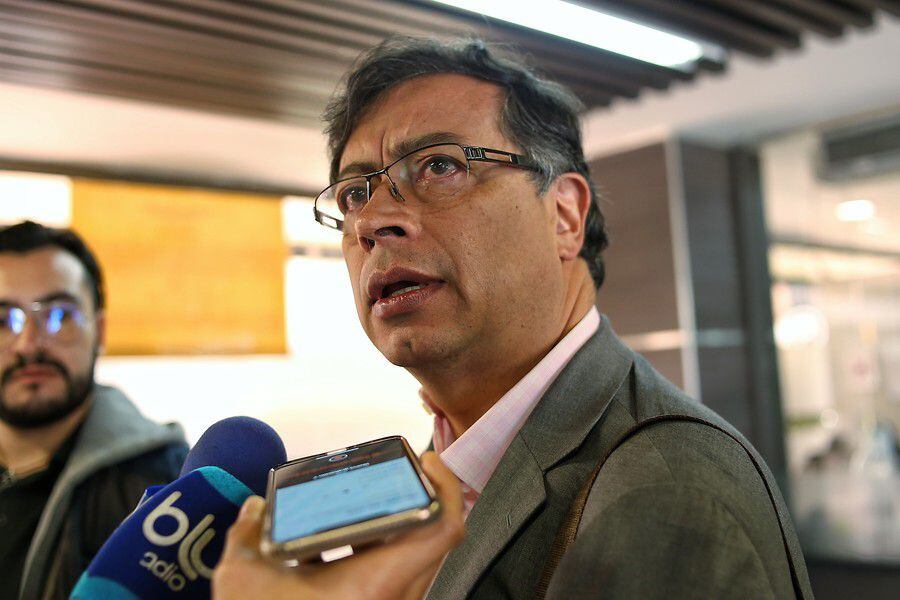 El senador Gustavo Petro hizo una propuesta al presidente Duque. (Colprensa - Camila Díaz)