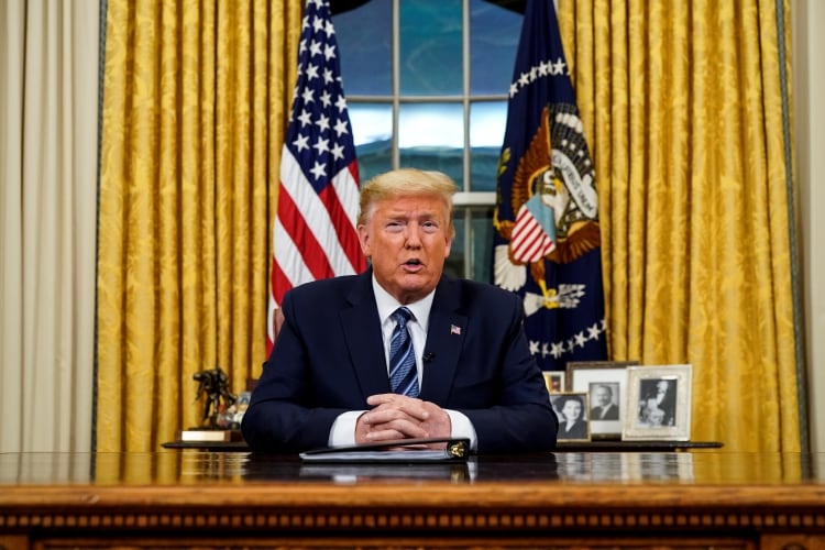 Donald Trump, presidente de Estados Unidos, hablando desde la Casa Blanca (Doug Mills/Pool via REUTERS)