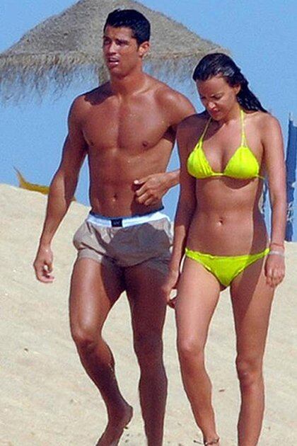  Jugador y modelo solían  lucir sus cuerpos casi perfectos. 164