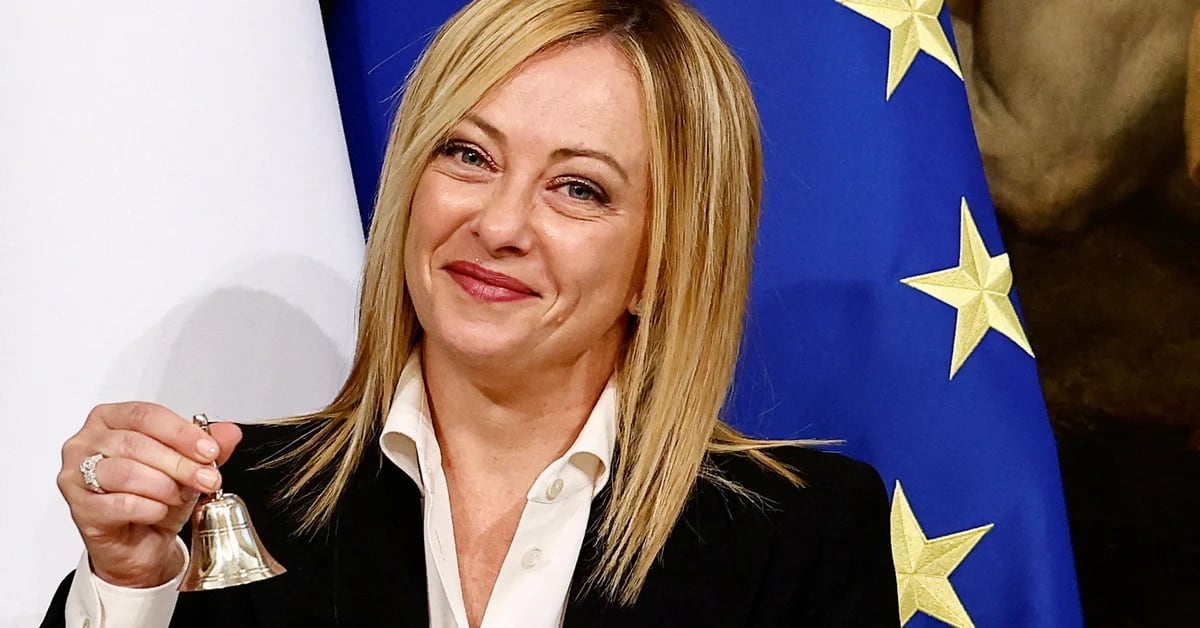 Giorgia Meloni ha presentato i piani del suo governo e ha assicurato: “Gli italiani non hanno bisogno di lezioni dall’estero”