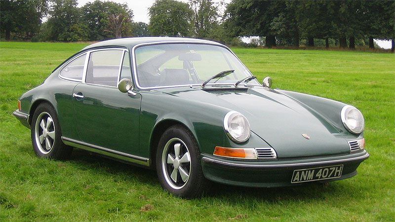 El Porsche 911 había nacido como Porsche 901, pero una protesta de Peugeot generó el cambio de nombre después de haber sido presentado en el Salón de París de 1963