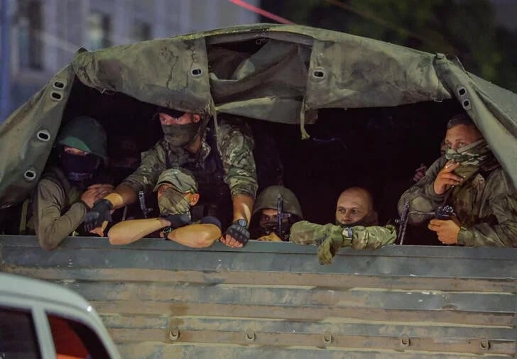 Imagen de archivo de combatientes del grupo paramilitar Wagner retirándose de Rostov del Don, Rusia. 24 junio 2023. REUTERS/Alexander Ermochenko