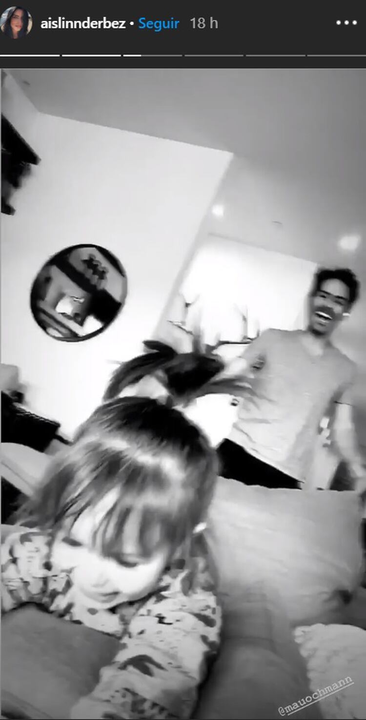 Aislinn y Ochmann están pasando la cuarentena en familia junto a su hija Kailani