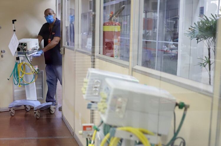 Brasil es el país de América Latina más afectado por el coronavirus (REUTERS/Rahel Patrasso)