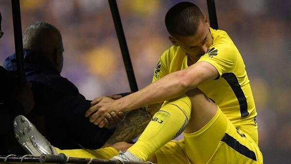 Darío Benedetto sufrió la rotura de ligamento cruzado anterior en su rodilla derecha (NA)