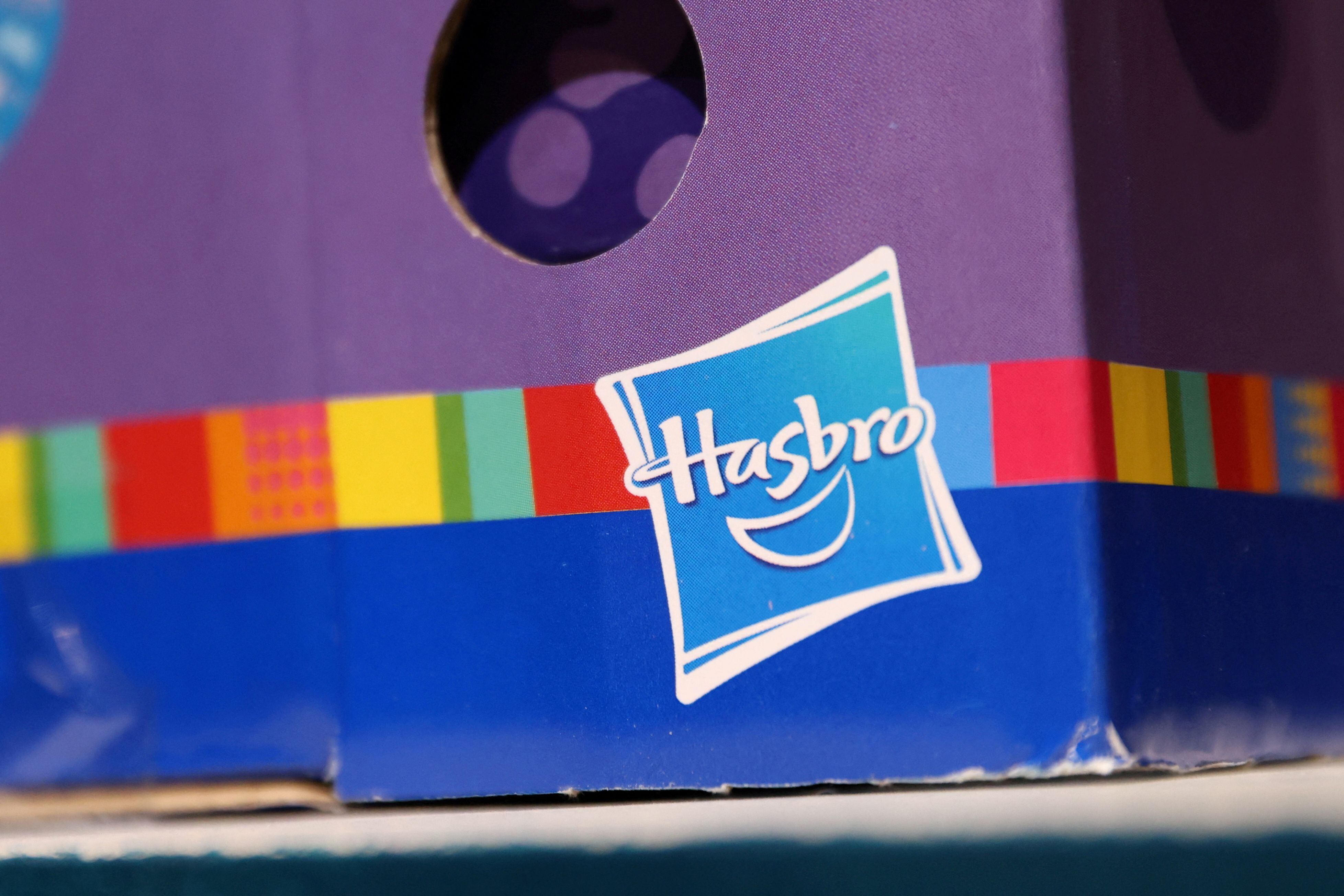 Monopoly es uno de los juegos de mesa comerciales más vendidos del mundo y hoy es propiedad de la empresa estadounidense Hasbro.
