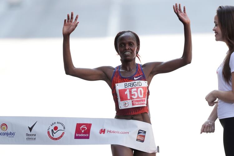  Brigid Jepchirchir Kosgei ganó la maratón femenina (Reuters)