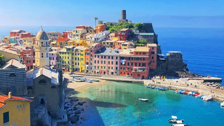 Los cinco pueblos costeros de Cinque Terre son algunos de los destinos más elegidos de Italia 