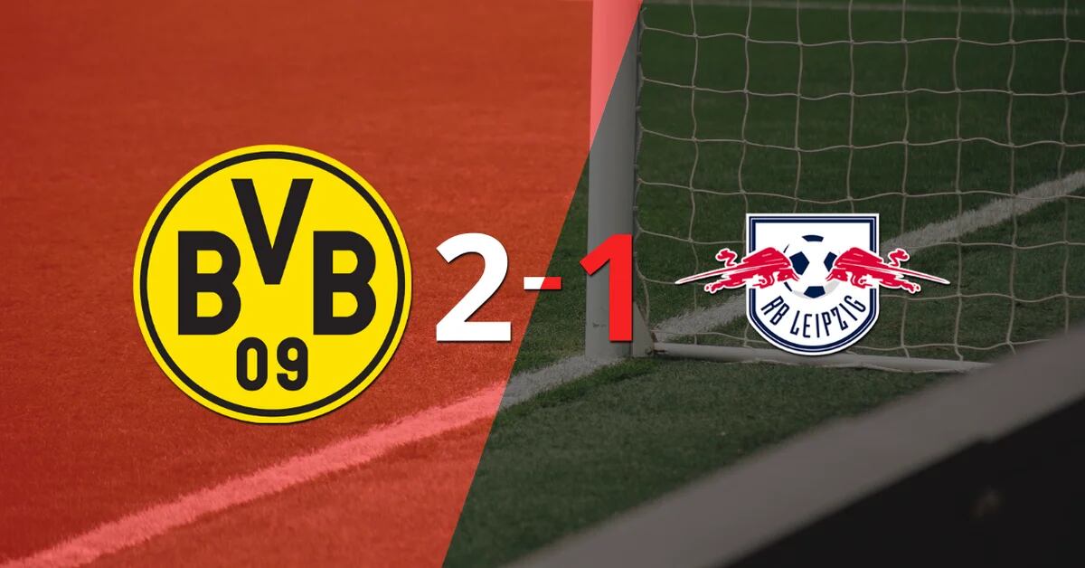 Borussia Dortmund score 3 points by beating RB Leipzig 2-1
