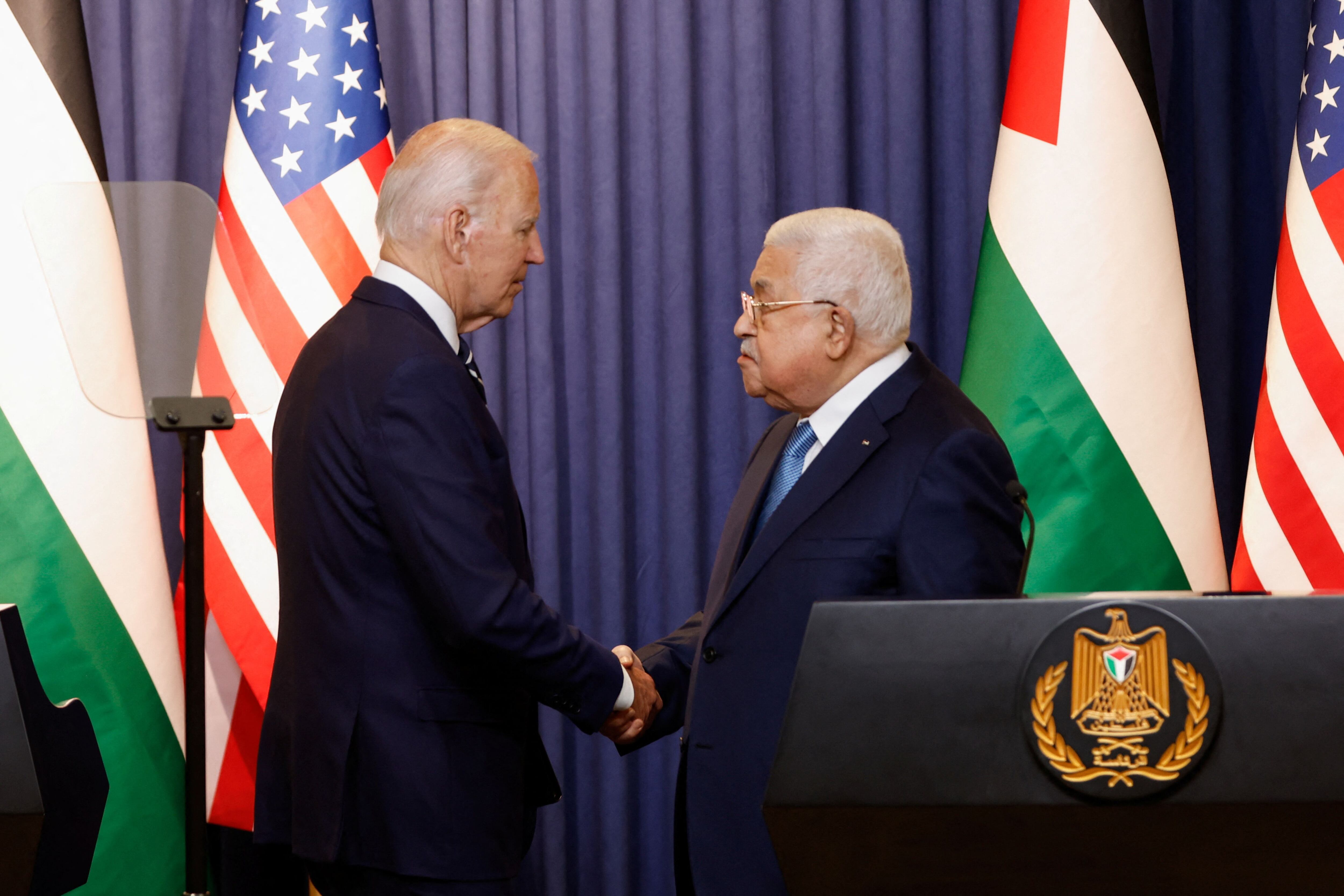 La agenda de Biden, para este miércoles, incluye un encuentro con el presidente de la Autoridad Palestina, Mahmoud Abbas. (REUTERS/Mohamad Torokman)