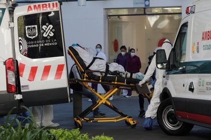 La población sin seguridad social, que es más del 50%, tenía que pagar hasta este lunes unas cuotas de recuperación por atenderse en instituciones públicas. (Foto: Reuters)