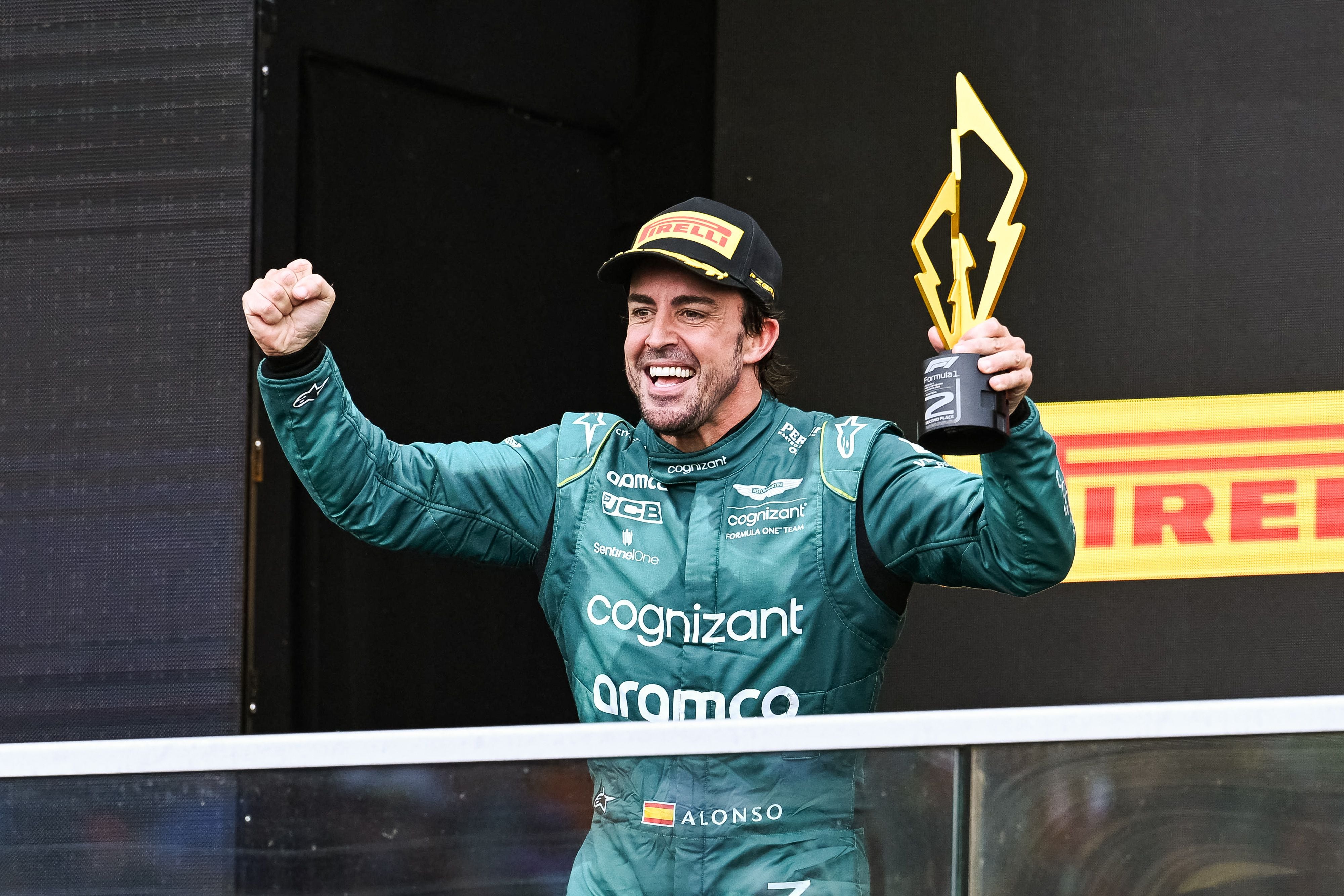 Fernando Alonso durante la celebración del podio del GP de Canadá (REUTERS).