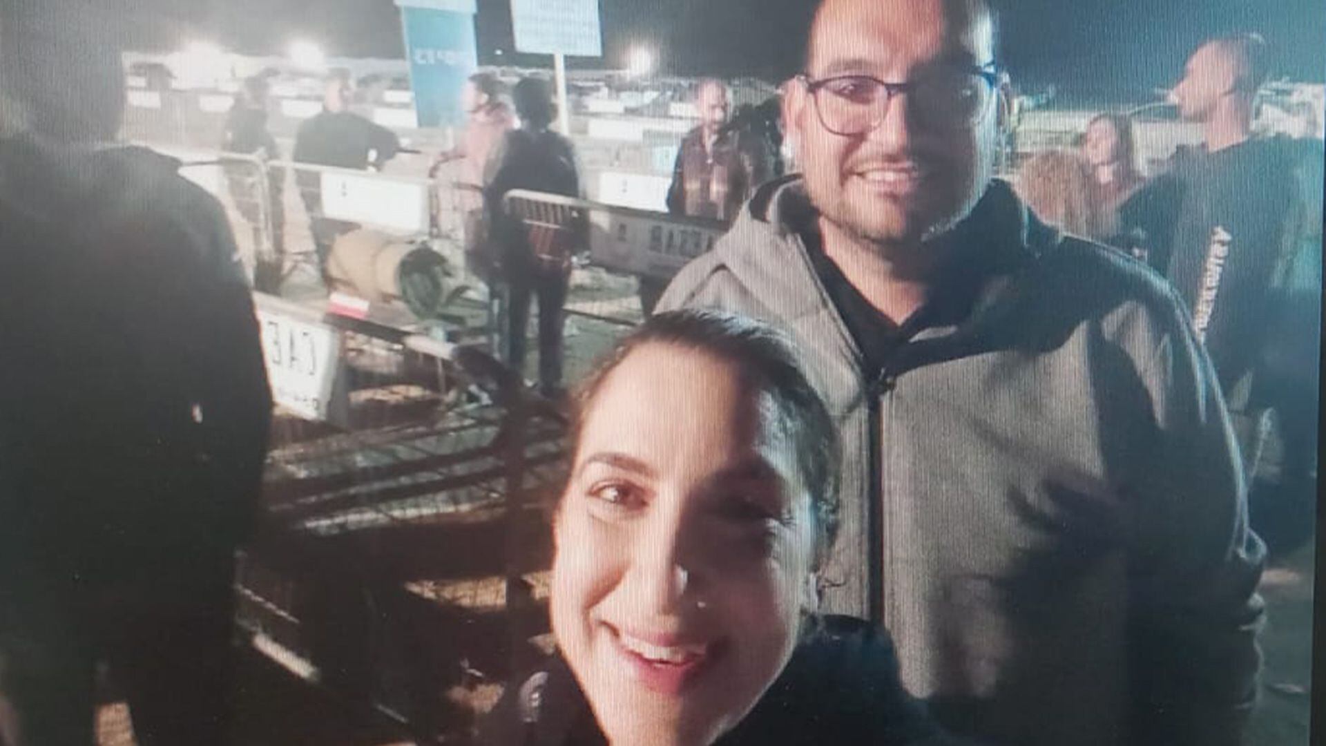 Burstein y su esposa Einav en una foto de los tiempos felices antes del secuestro de Hamas