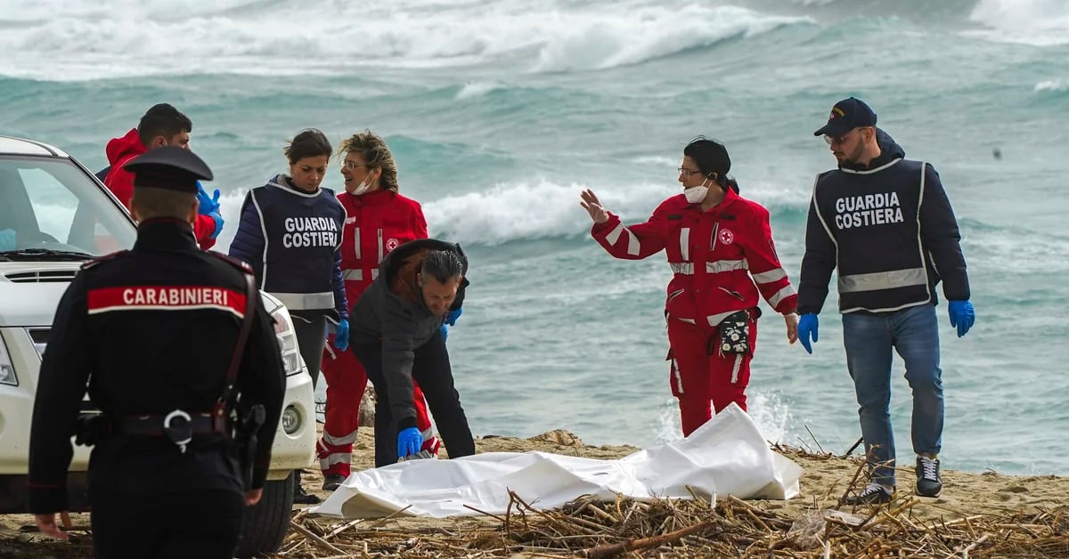 Italy.  The number of migrants killed in a shipwreck rises to 62