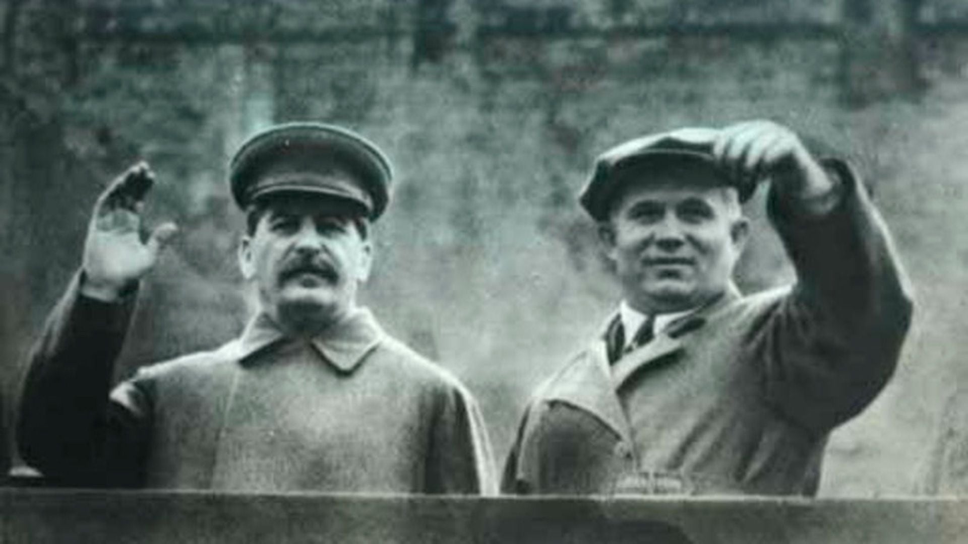 Josef Stalin y su sucesor Nikita Kruschev