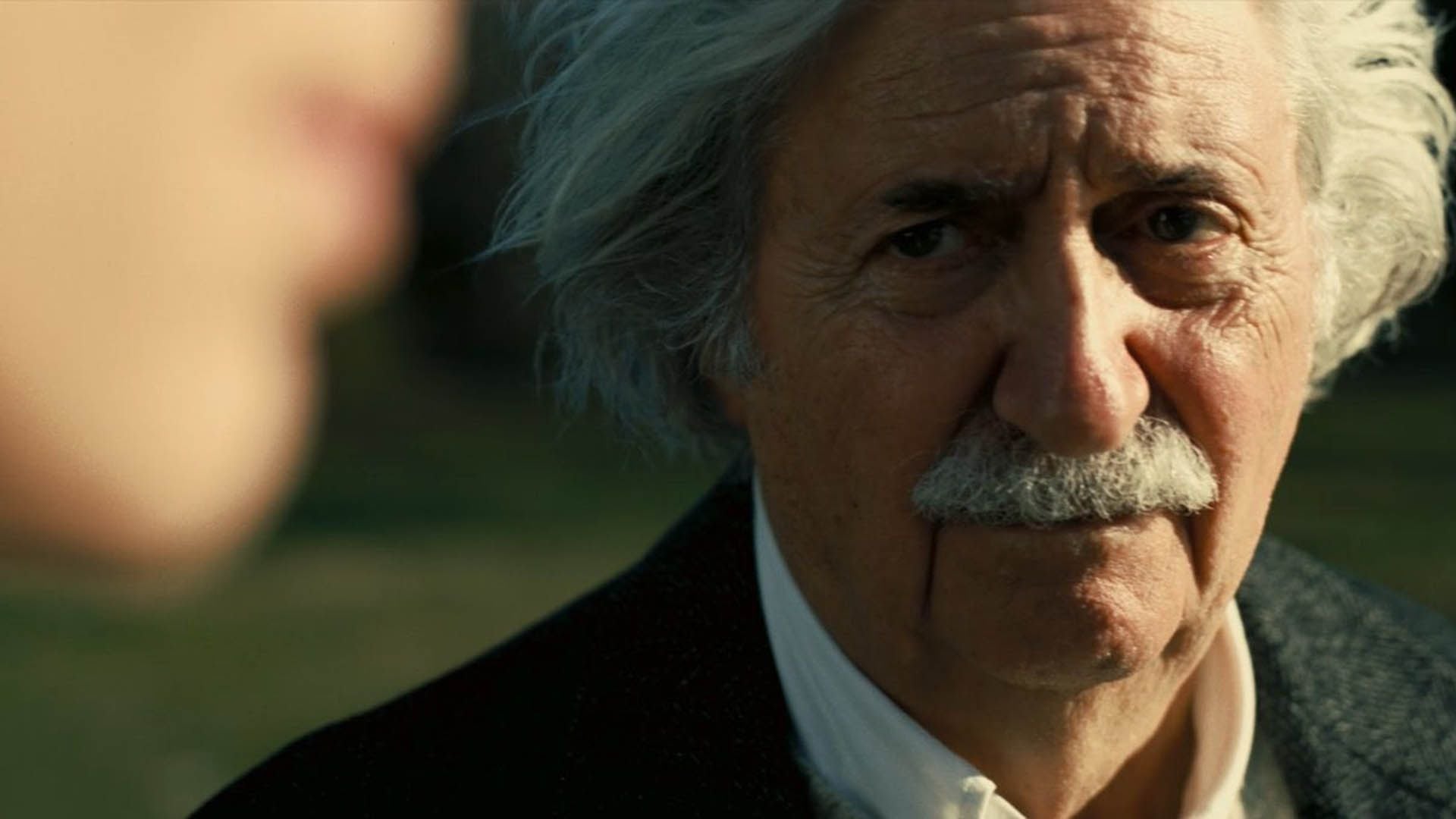 "Oppenhemier", dirigida por Christopher Nolan, sitúa a Einstein en un lugar simbólico central en la trama