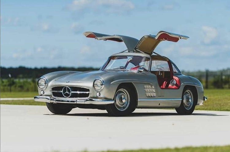 Hay un Mercedes-Benz 300 SL Gullwing de 1955, valorado en más de un millón de dólares. (Foto: RM SOTHEBY´S)