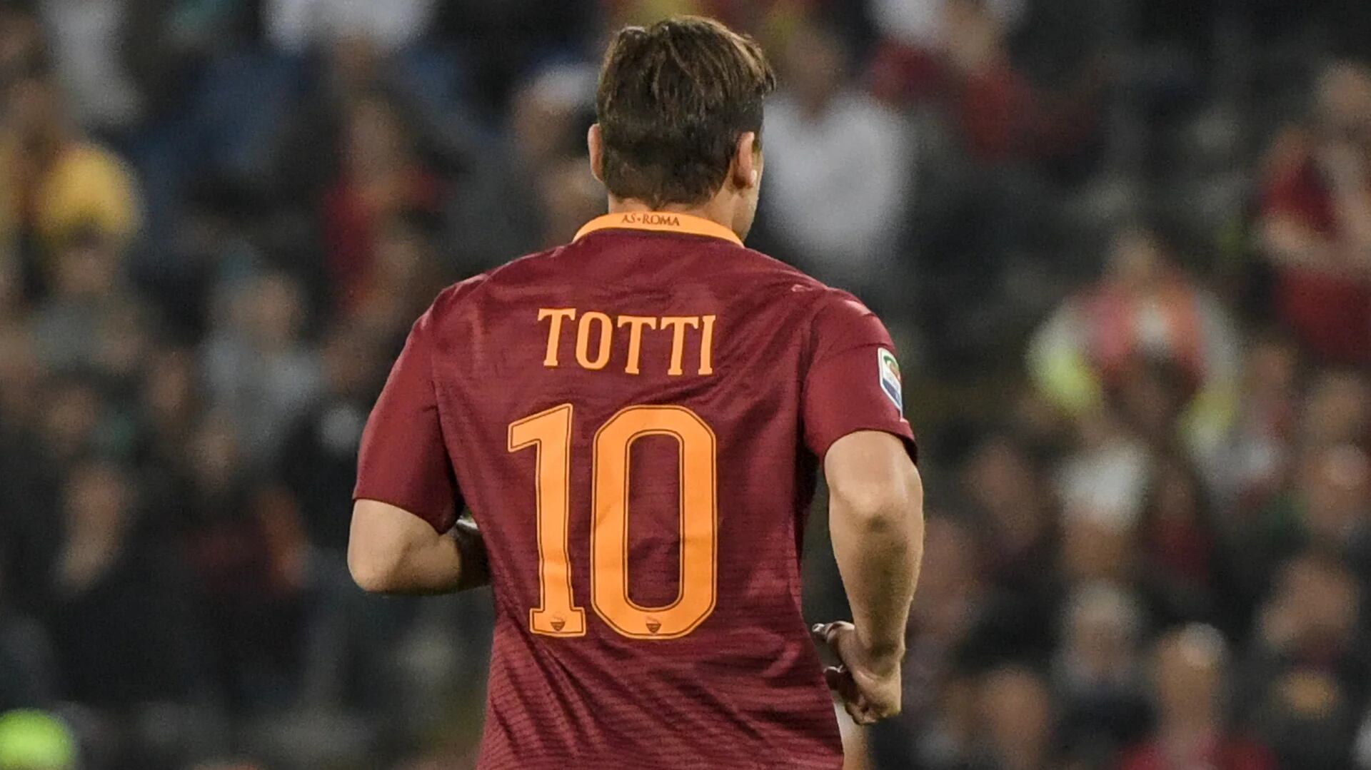 Francesco Totti estuvo por 25 años en la Roma y es un emblema en Italia