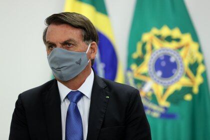 El presidente de Brasil, Jair Bolsonaro, con mascarilla
Marcos Correa/Palacio Planalto/d / DPA

